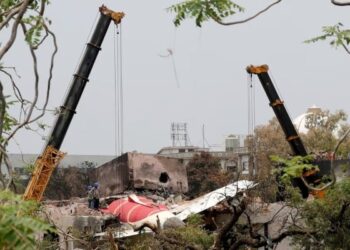 US Officials Examine Air India Crash Scene as Families Await Updates