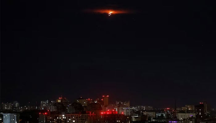 Ukrainian F-16 Pilot Dies in Major Russian Strike; Zelensky Seeks US Aid