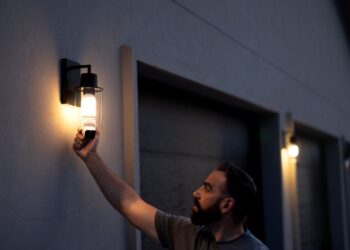 Wyze Security Camera Powered By Your Light Fixtures