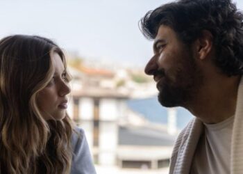 Afra Saraçoğlu Moves On From ‘Yalı Çapkını’ to Engin Akyürek