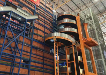 Chinese Logistics Firms Use Smart Tech & Local Teams to Expand Globally