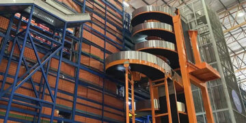 Chinese Logistics Firms Use Smart Tech & Local Teams to Expand Globally