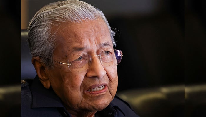 Ex-PM Mahathir, 100, Hospitalized Due to Fatigue