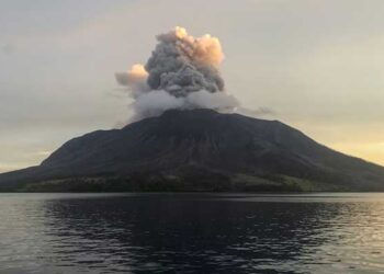 Melting Glaciers Could Spark More Frequent Volcanic Eruptions.jpg