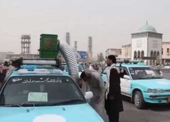 Tired Afghan Taxi Drivers Find Creative AC Solutions