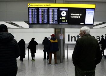 UK Airports Disrupted by Air Traffic Control Glitch