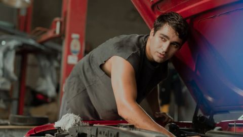 Mert Ramazan Demir “Metruk Adam” emotional comeback set to shake Netflix