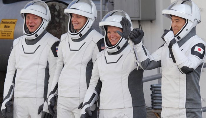 618032 3003116 updates.jpg