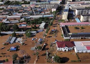 Beijing Ends Rain Alert After Evacuating Over 80,000 People