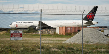 China-Canada Airfares Tripled During Air Canada's Strike Action