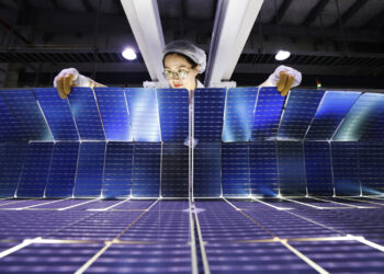 China’s Solar Panel Exports Drop 3% in June: New Data
