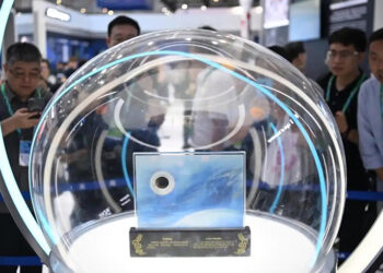 Chinese Researchers Date Apollo Basin on the Moon to 4.16 Billion Years Ago