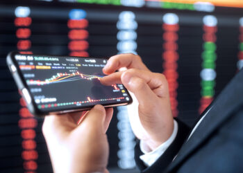 Foreign Investment Fuels Growth of Chinese Mainland Industry Giants