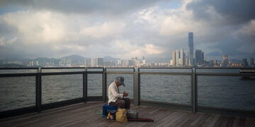 Hongkongers Choose Mainland China for Retirement as Elderly Care Grows