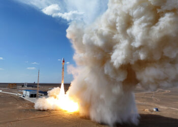 Insiders Warn China’s Commercial Space Sector Faces Challenges