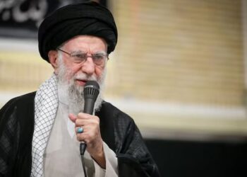 Khamenei Labels US Issue "Unsolvable" Amid Nuclear Dispute