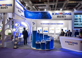 Kinwong Surges on $699M High-End PCB Expansion Plan in China