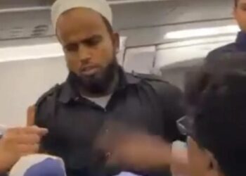 Muslim Passenger Assaulted During Panic on Indian Flight