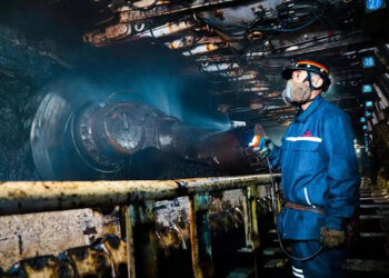 Shenhua Energy Suspends Trading Amid Major Supply Chain Overhaul