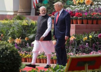 Trump Threatens Tariffs on India Over Russia Oil Deals
