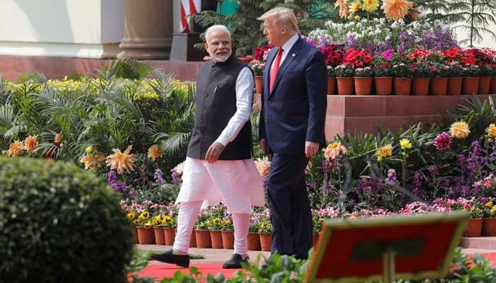 Trump Threatens Tariffs on India Over Russia Oil Deals