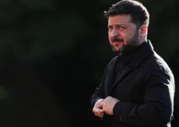 Zelensky Caps Off February Dress Code Saga to Back Trump’s Peace Efforts