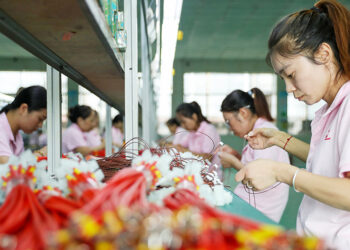 August Urban Unemployment in China Rises Amid Seasonal Changes