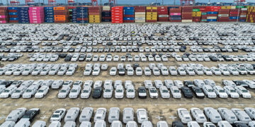 China Hits New Records in Car Production, Sales, and Exports Amid Market Slowdown