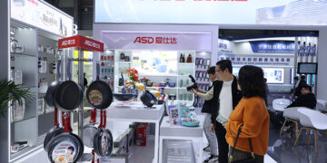 China’s Aishida Rises After Securing Major Robot Deal