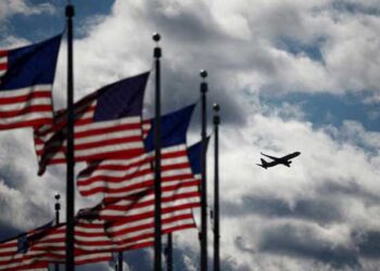 H-1B Workers Abroad Race to US Amid Trump’s New Restrictions