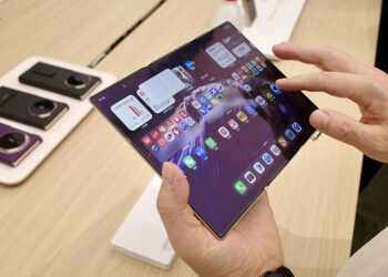 Huawei Unveils Tiangong Initiative with USD141M for HarmonyOS AI Ecosystem