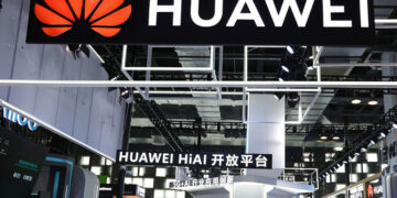 Huawei’s H1 Profit Falls 32% Amid R&D Spending, Asset Revaluations