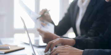 Interactive Brokers Limits Accounts for Chinese Mainlanders