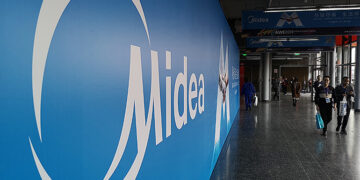 Midea's Record H1 Gains & Promotes Veteran VP to Executive President