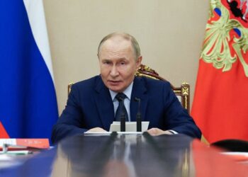 Russia proposes extending nuclear arms limits with the US