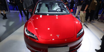 Tesla China Drops Price on New Model 3 Long Range RWD