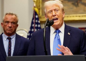 Trump cautions pregnant women on Tylenol use