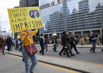 Trump warns of intensifying crackdown amid Chicago 'war' threat