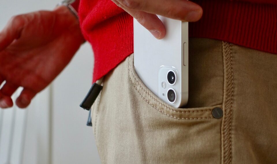 iphone 12 5755362 960 720.jpg