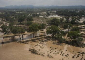 64 Dead, 65 Missing as Floods Devastate Central and Eastern Mexico