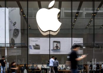 Apple Sees China Growth Bounce After Quarterly Drop