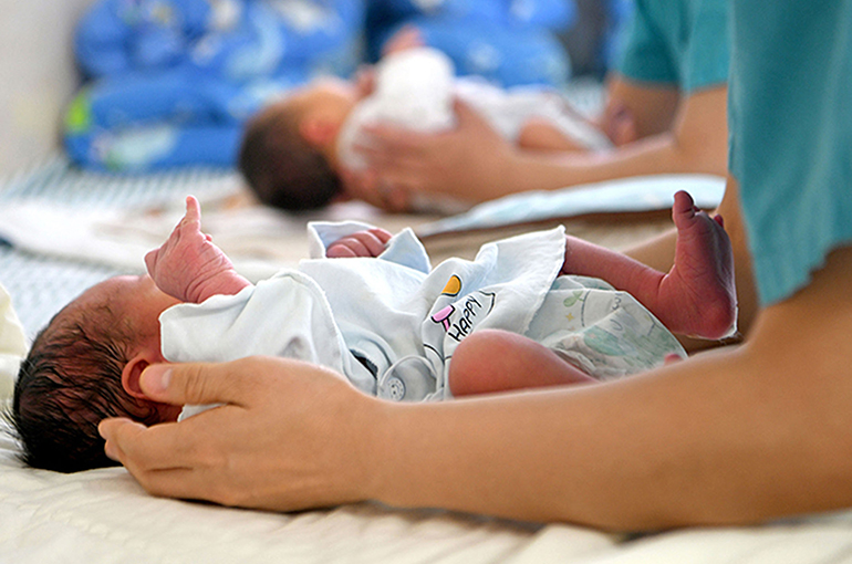 China’s Top Provincial Economy Leads in Births Last Year