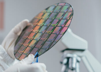 Chinese Scientists Achieve Breakthrough in Cutting Chip Manufacturing Defects