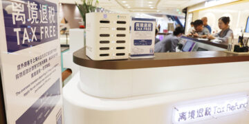 Foreign Tourist Refunds in China Surge 230% in Nine Months