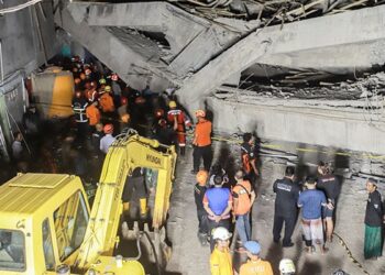 Indonesia School Collapse: Death Toll Rises to 17, Dozens Missing