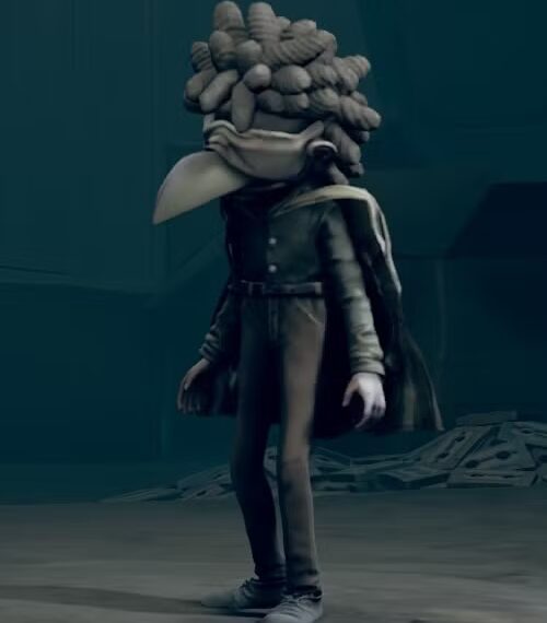 Is It Better to Play As Low or Alone in a Solo Little Nightmares 3?