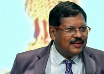 Lawyer throws shoe at India's Chief Justice in religious dispute