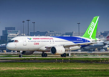 Malaysia Airlines Parent Considers COMAC Jet Amid Industry Delays