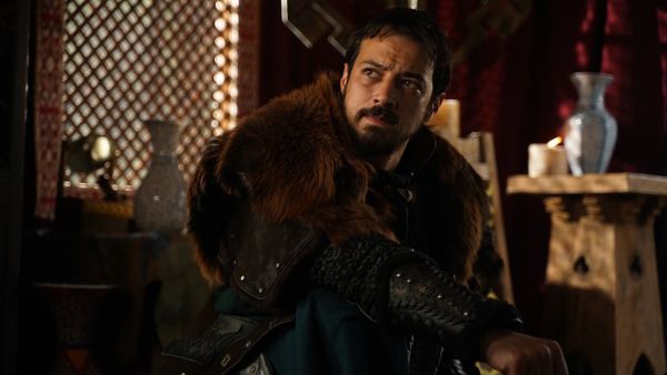 Mert Yazıcıoğlu Shines in Kuruluş: First Episode Wins Fans and Ratings