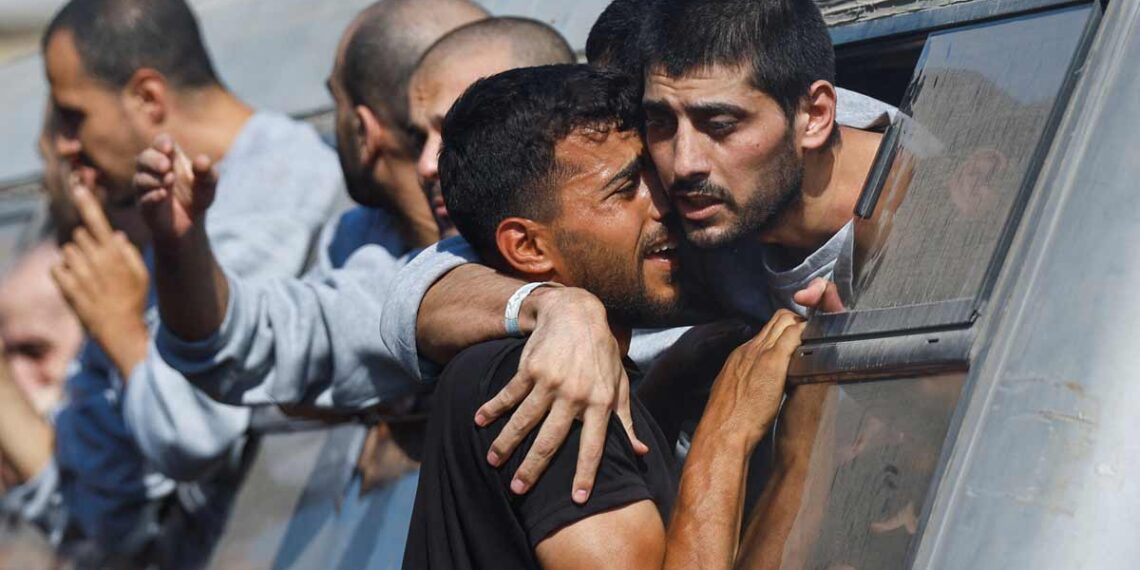 Palestinians Celebrate as Freed Prisoners Return Under Gaza Ceasefire